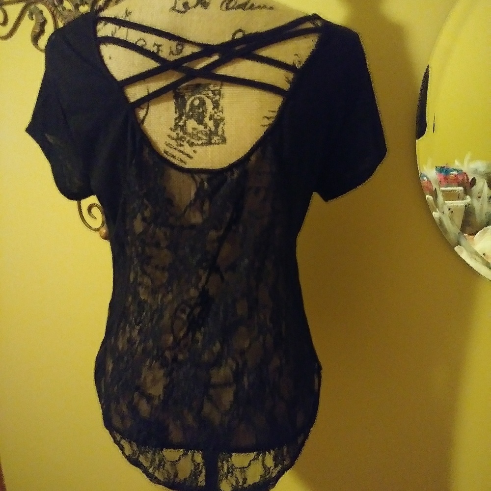 Top - Picture 2 of 2